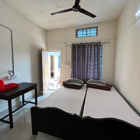 Atithya Lodge Guwahati Exteriör bild