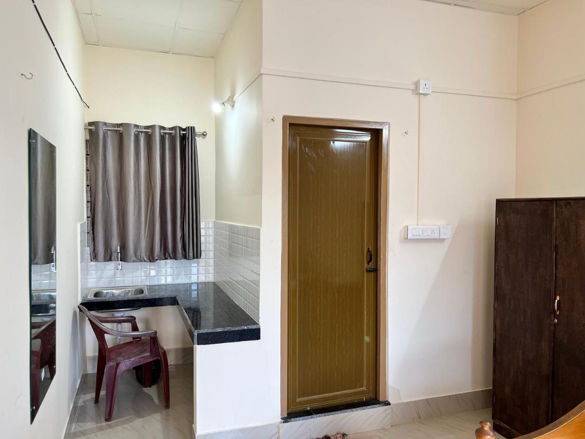 Atithya Lodge Guwahati Exteriör bild