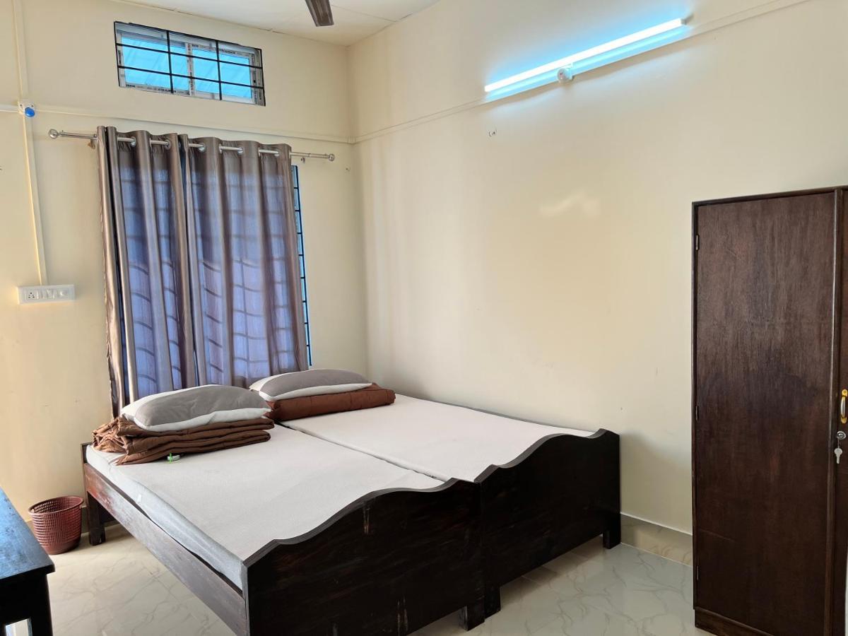 Atithya Lodge Guwahati Exteriör bild